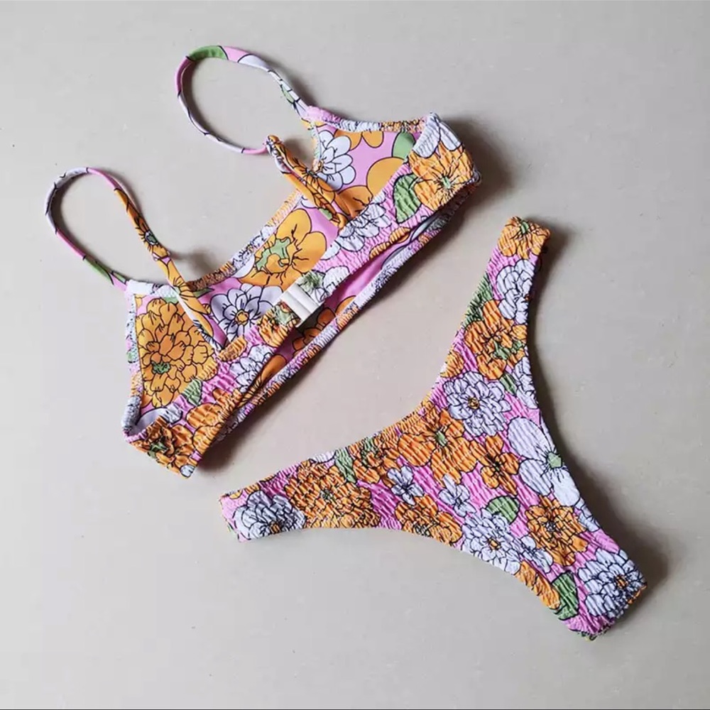 *New bikini set - Picture 3 of 3